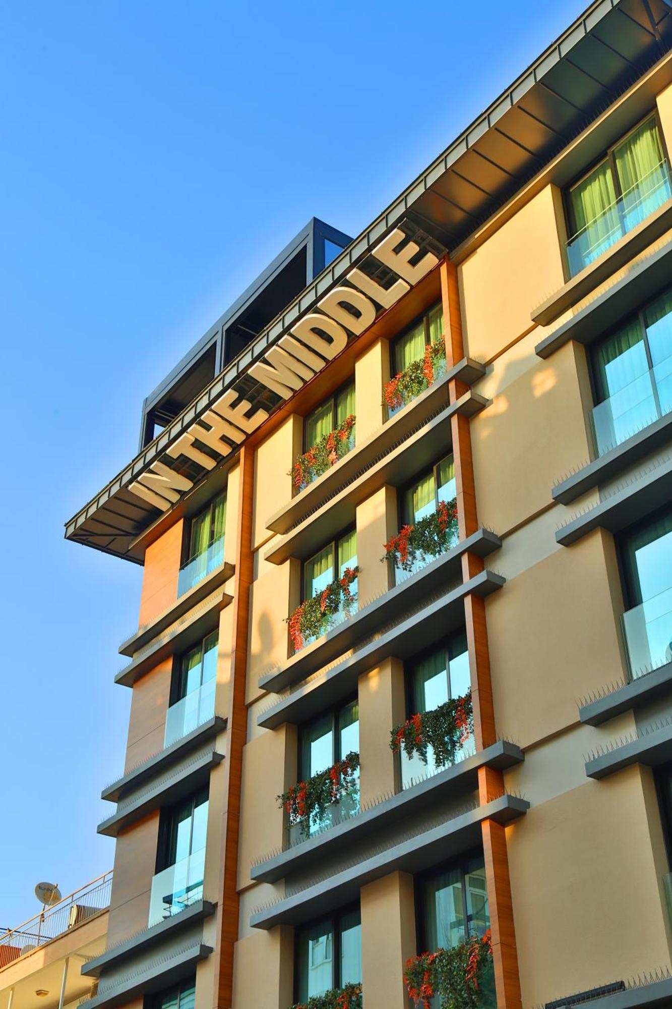 In The Middle Hotel Antalya Exterior foto