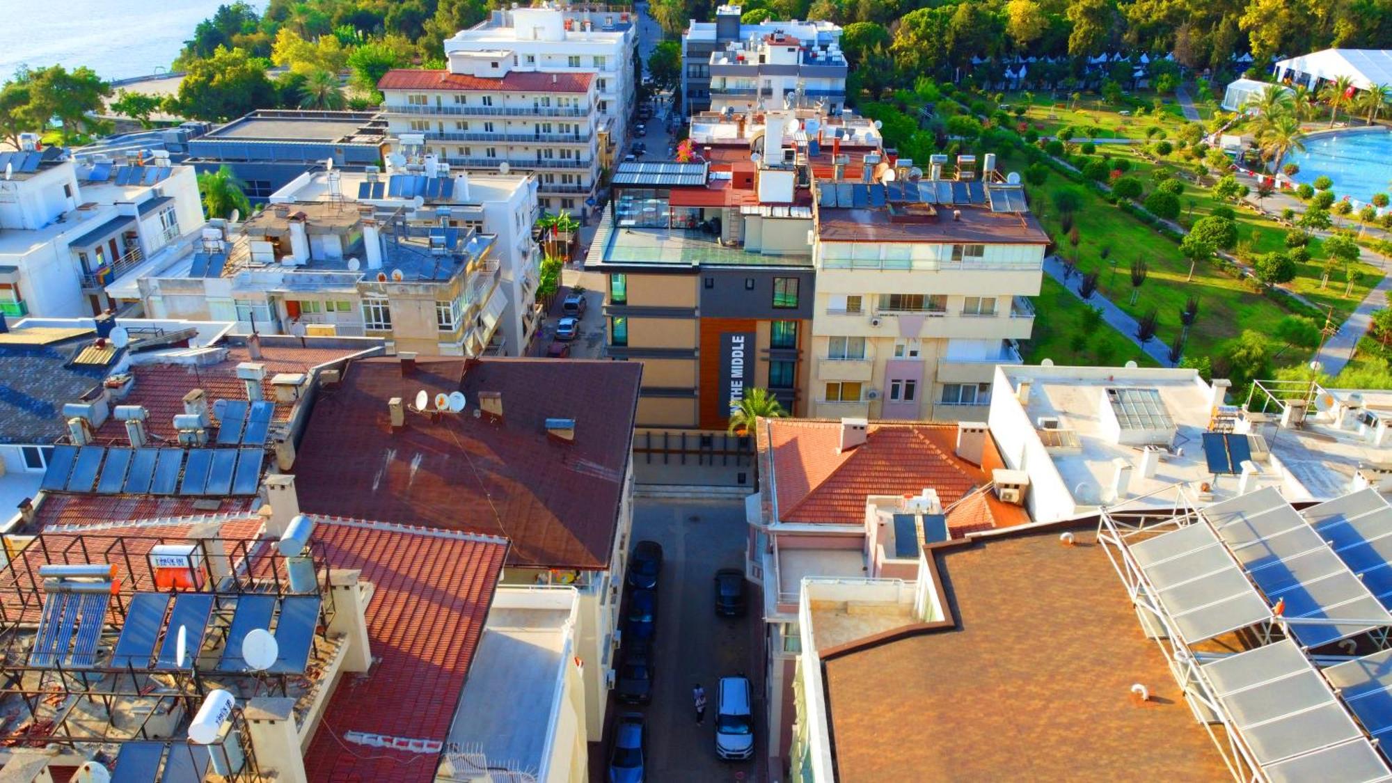 In The Middle Hotel Antalya Exterior foto